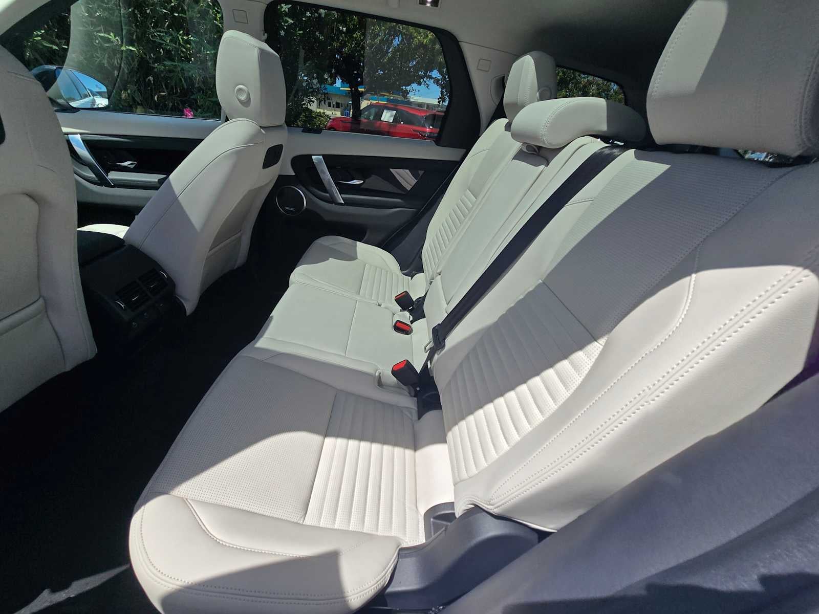 2025 Land Rover Discovery Sport S