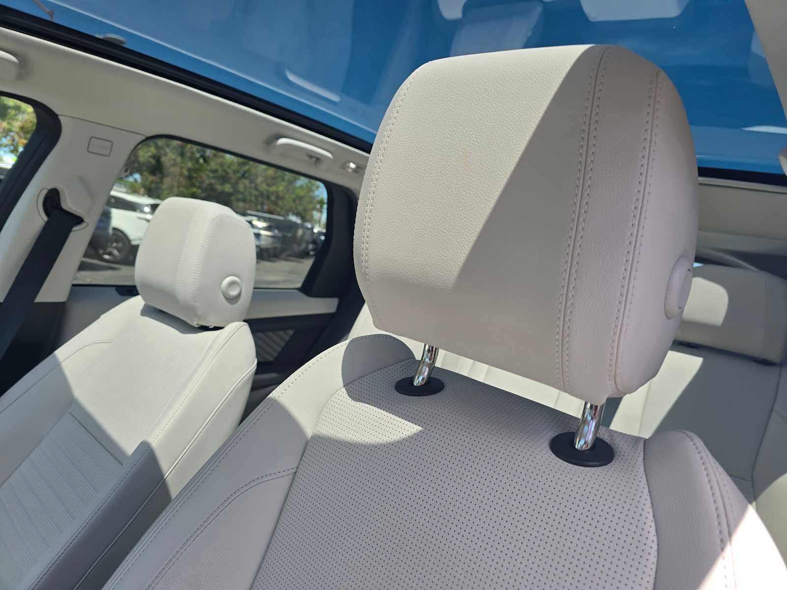 2025 Land Rover Discovery Sport S