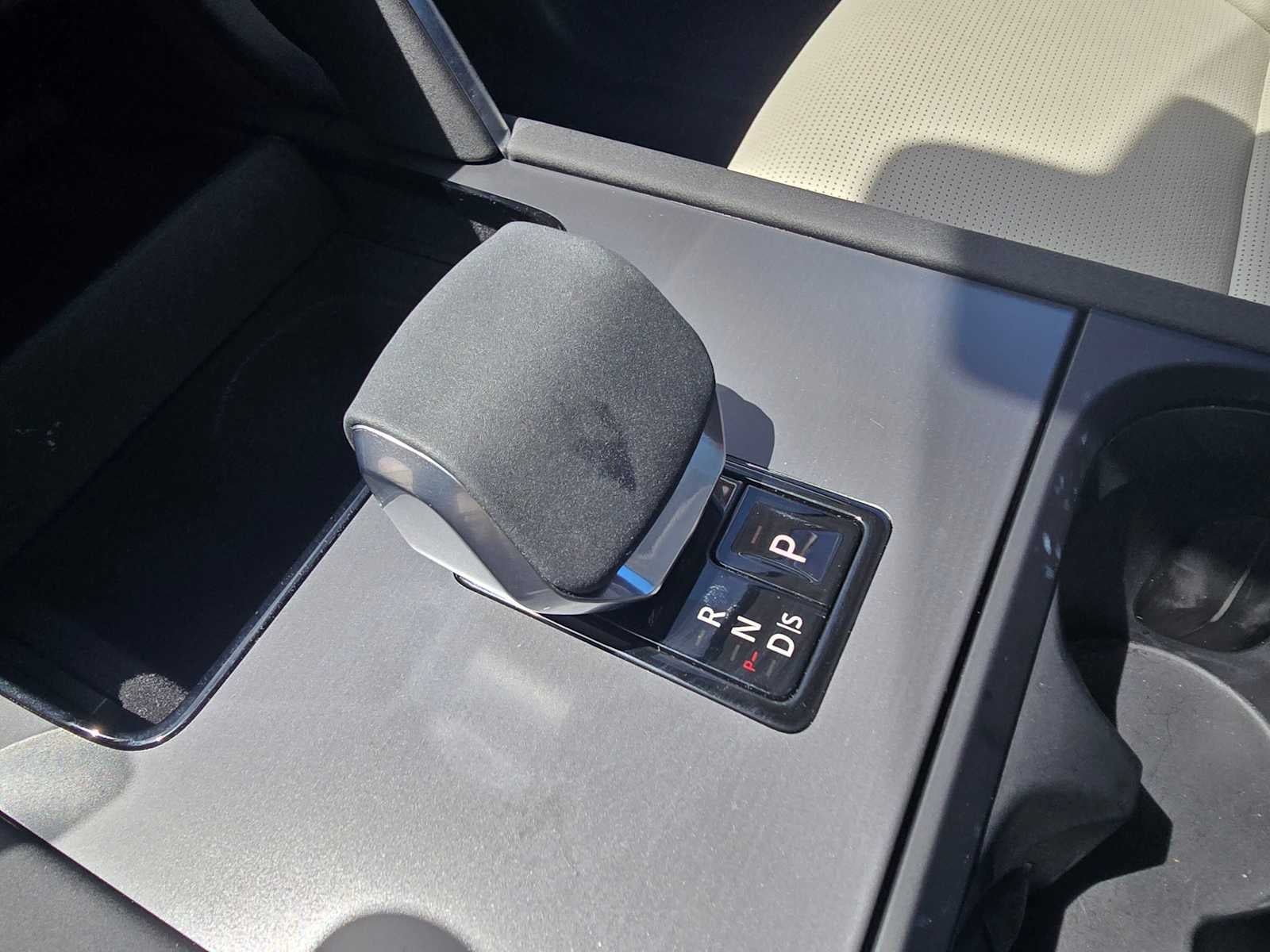 2025 Land Rover Discovery Sport S