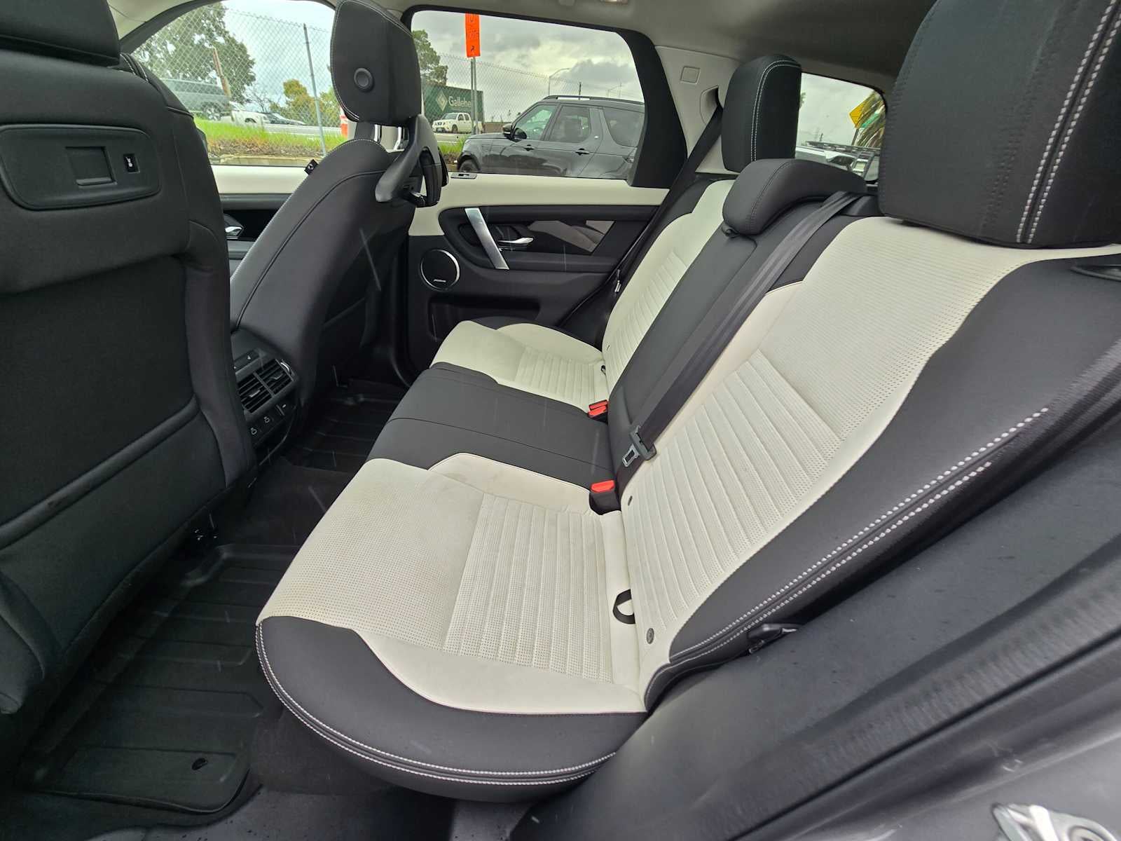 2025 Land Rover Discovery Sport S