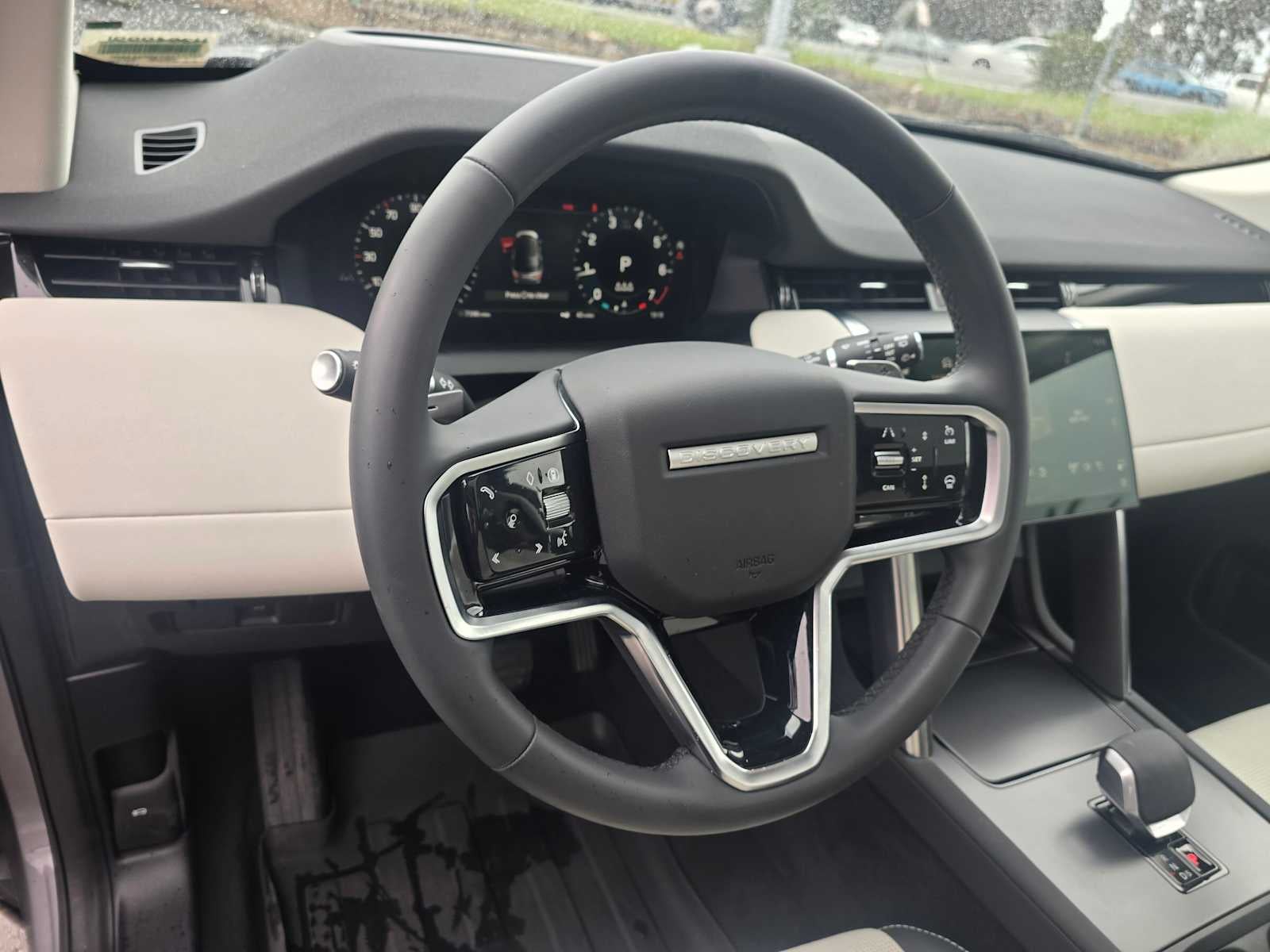 2025 Land Rover Discovery Sport S