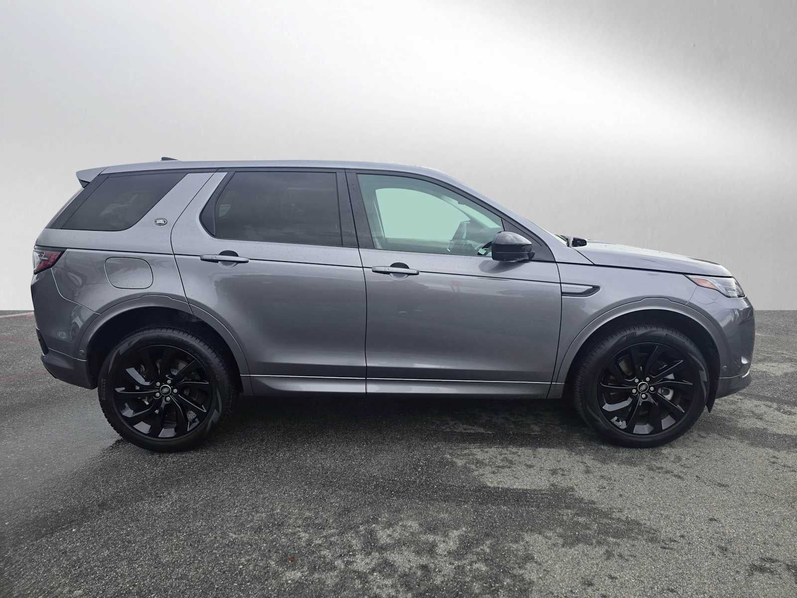 2025 Land Rover Discovery Sport S