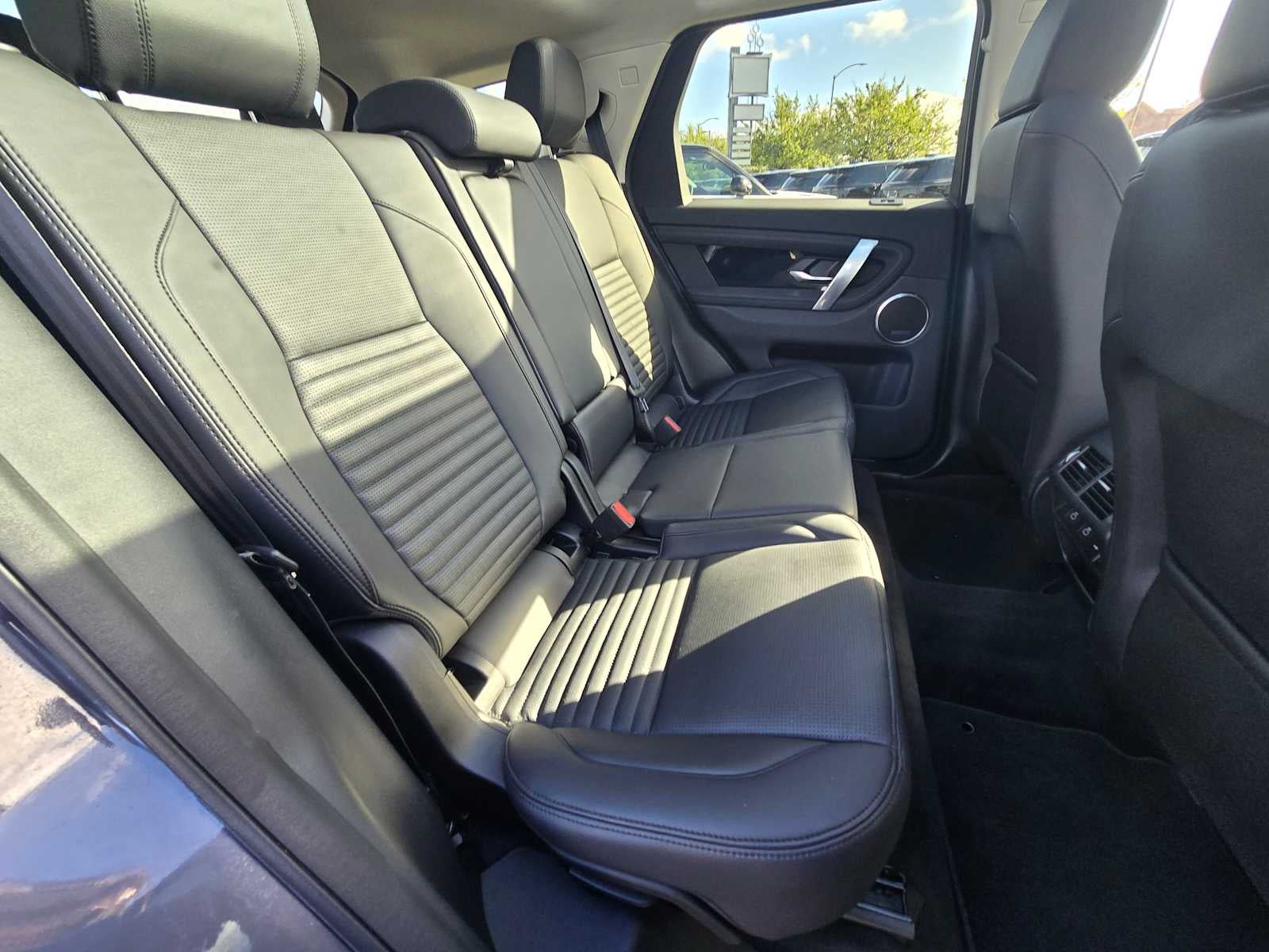 2025 Land Rover Discovery Sport S