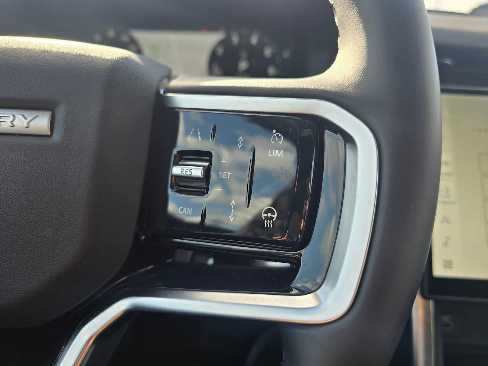 2025 Land Rover Discovery Sport S