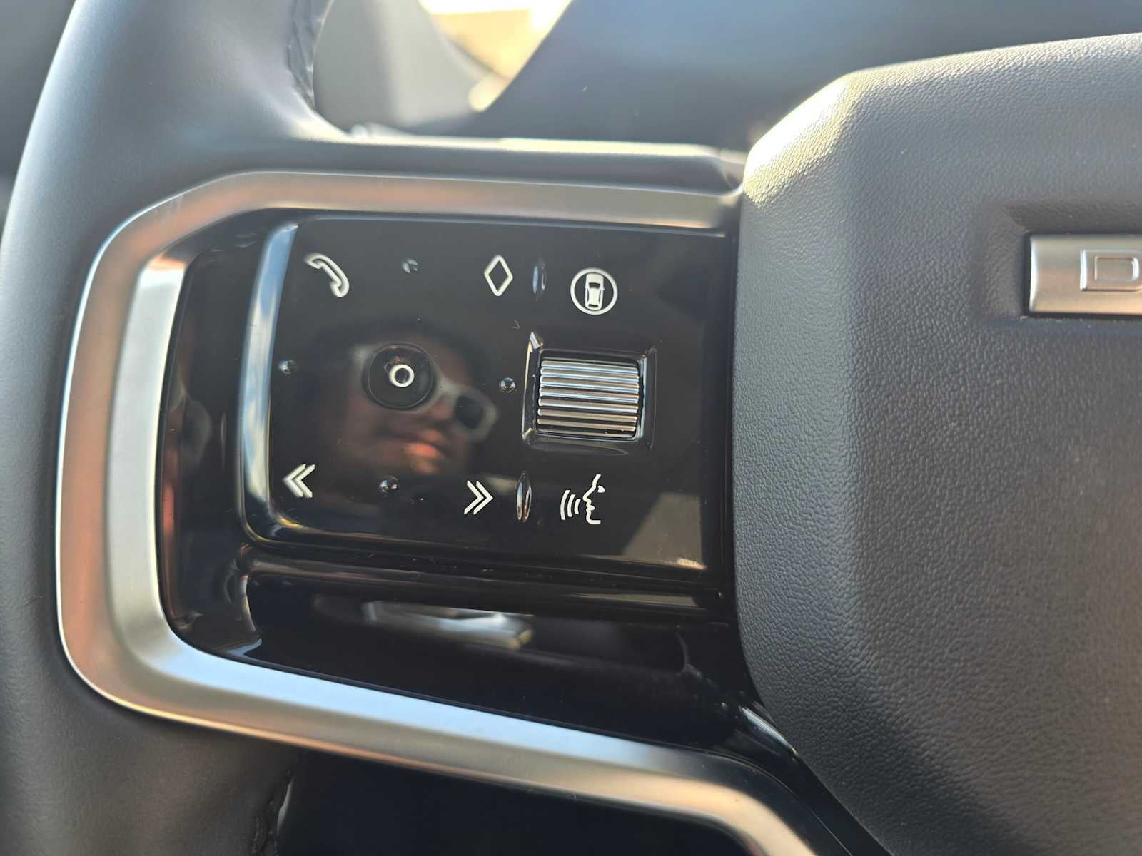 2025 Land Rover Discovery Sport S