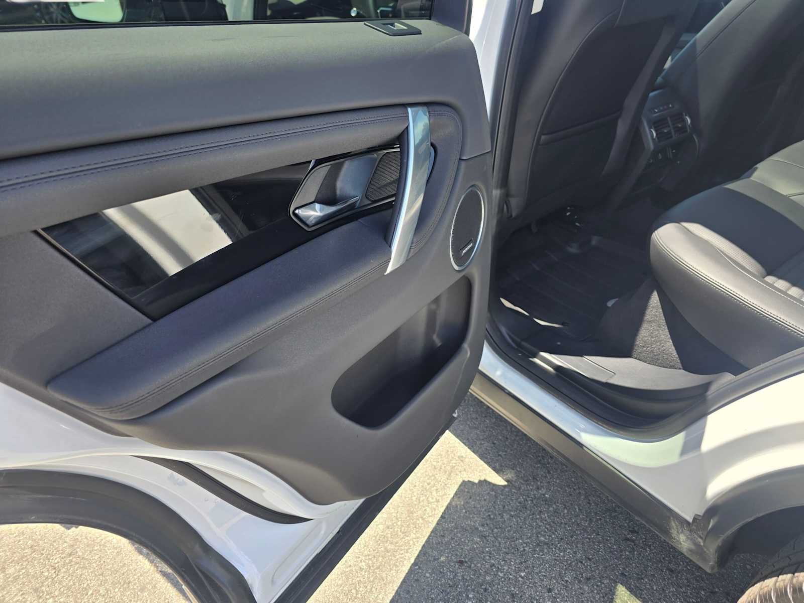 2025 Land Rover Discovery Sport S
