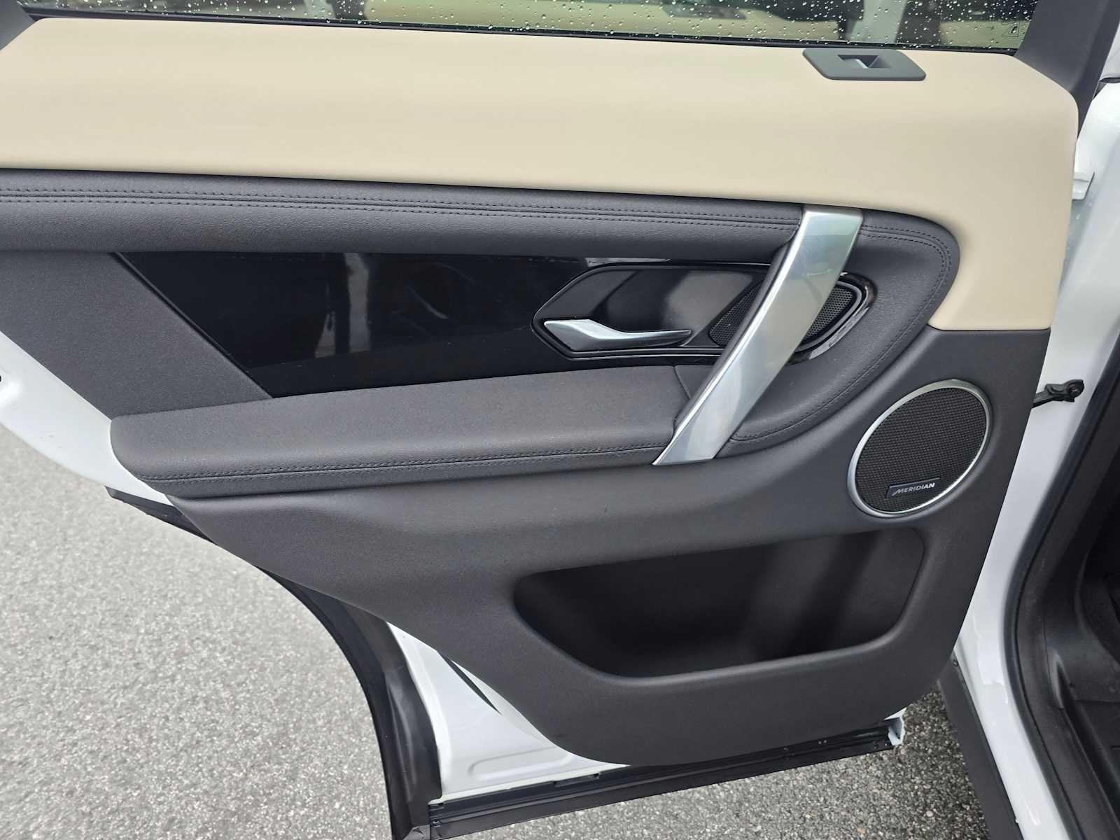 2025 Land Rover Discovery Sport S