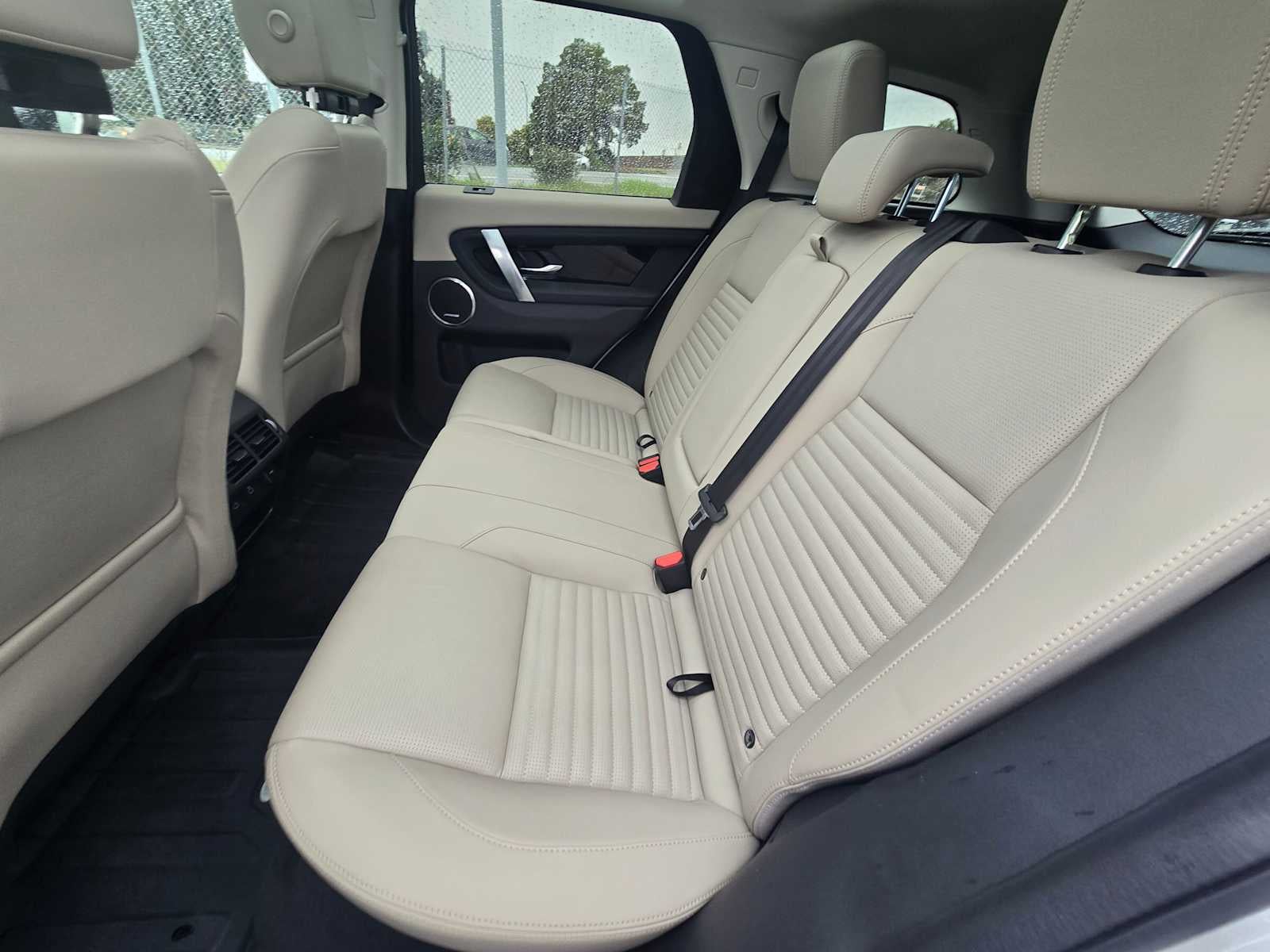 2025 Land Rover Discovery Sport S