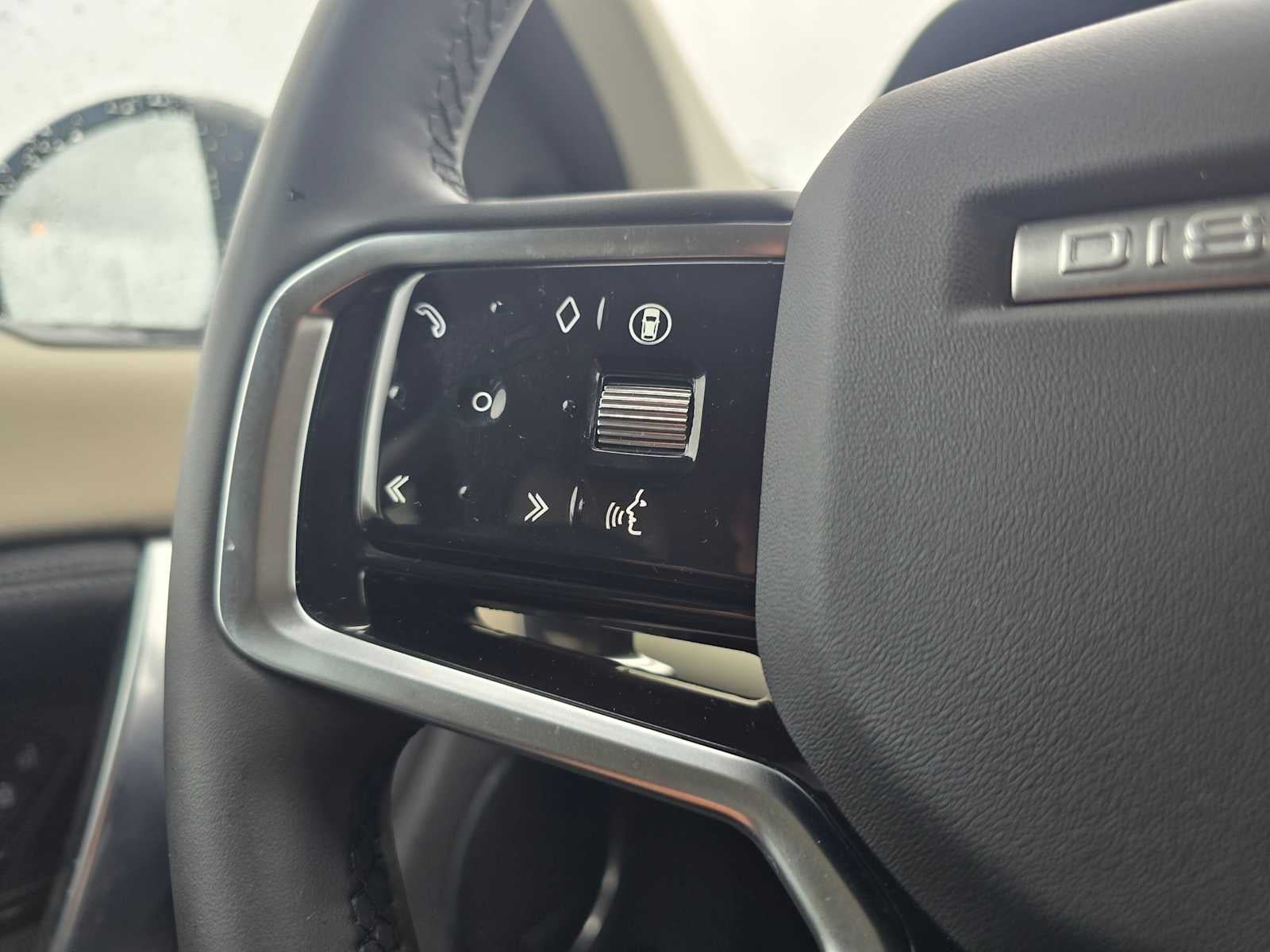 2025 Land Rover Discovery Sport S