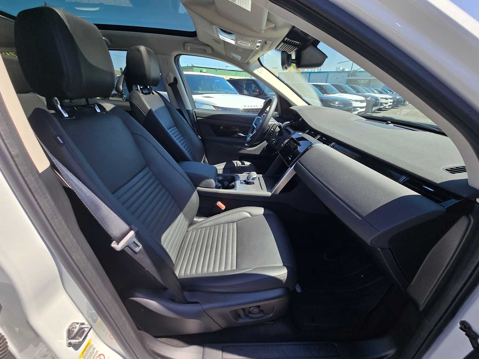 2025 Land Rover Discovery Sport S