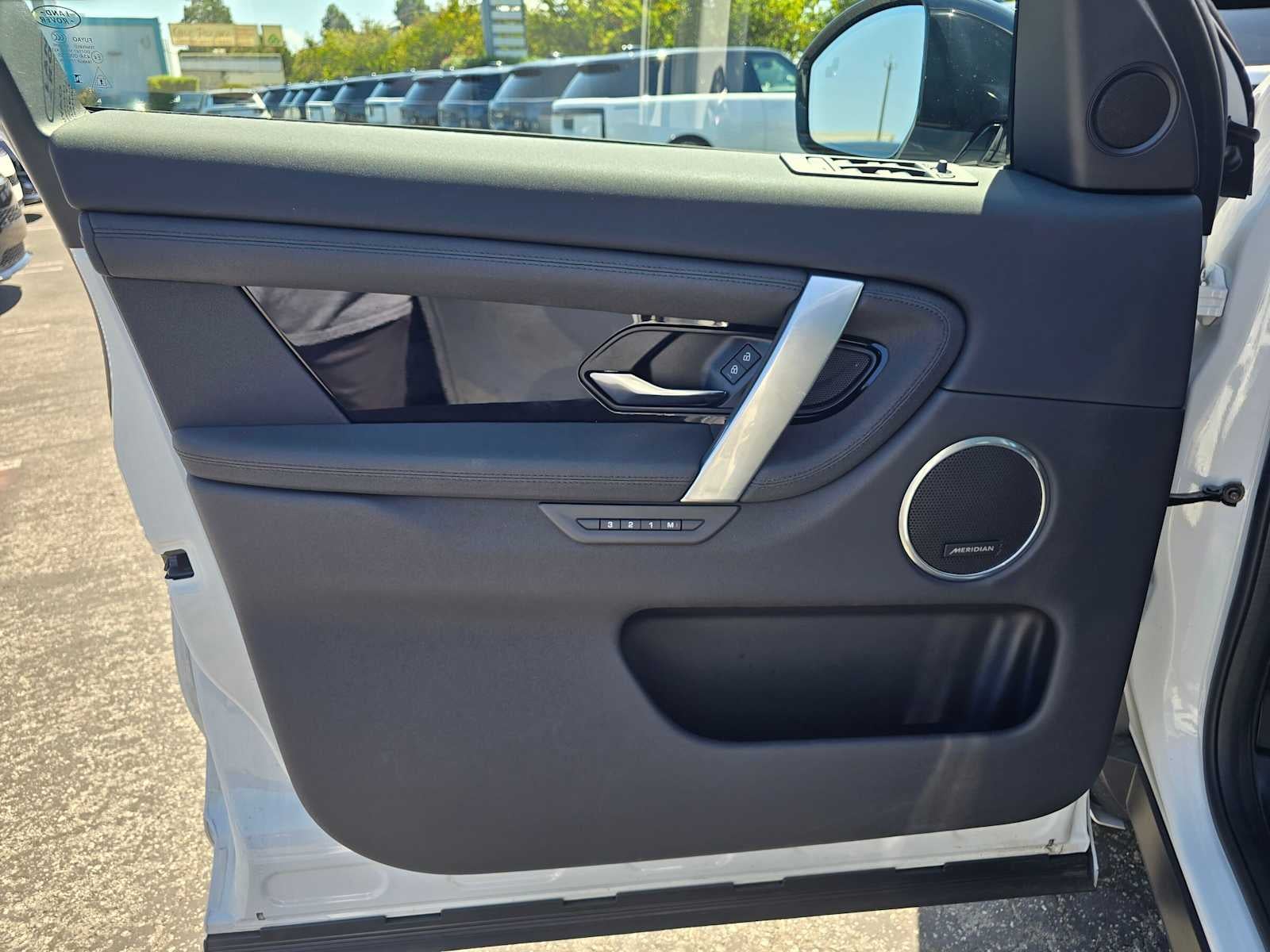 2025 Land Rover Discovery Sport S