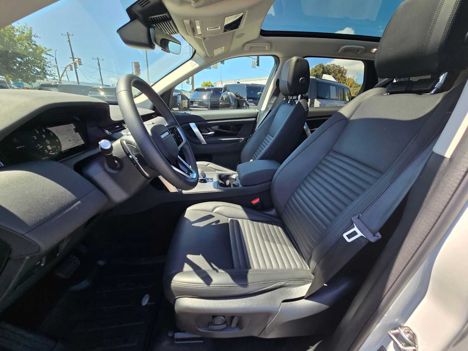 2025 Land Rover Discovery Sport S