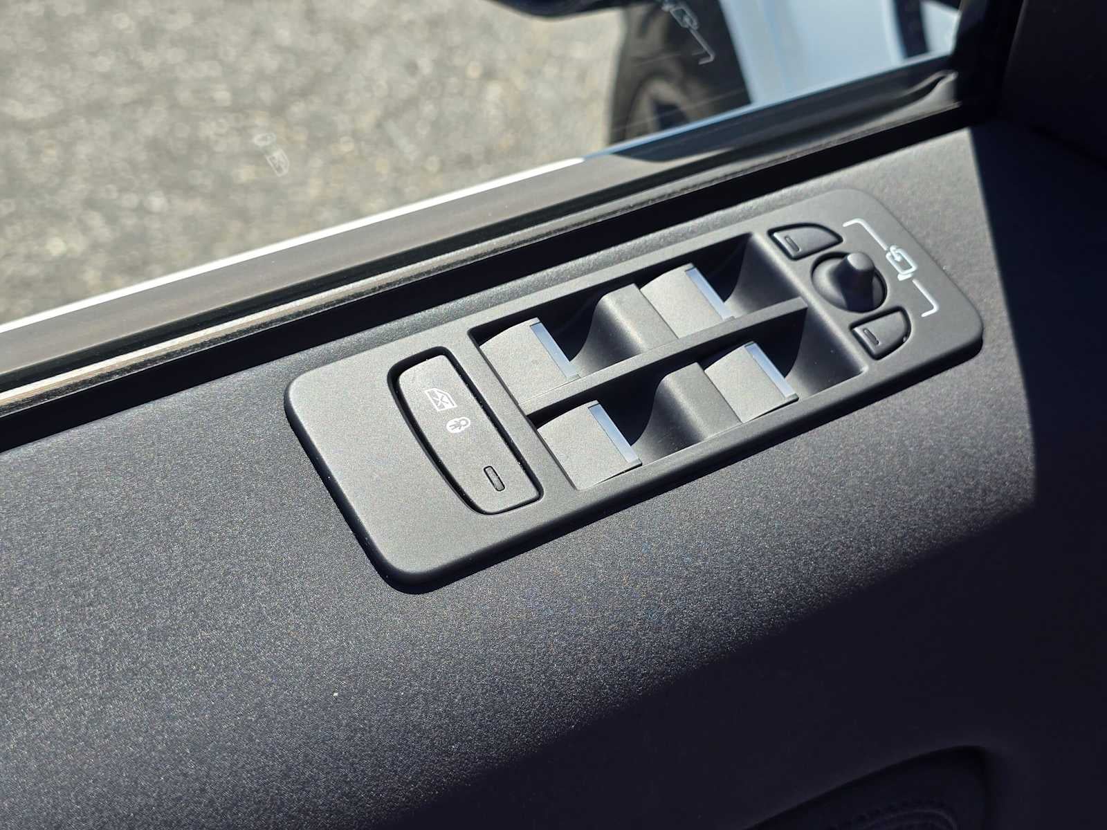 2025 Land Rover Discovery Sport S