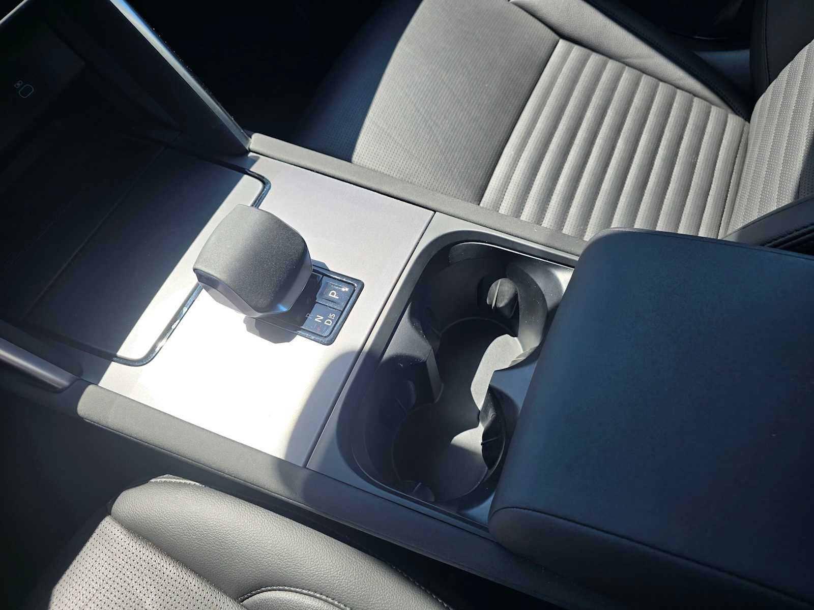 2025 Land Rover Discovery Sport S