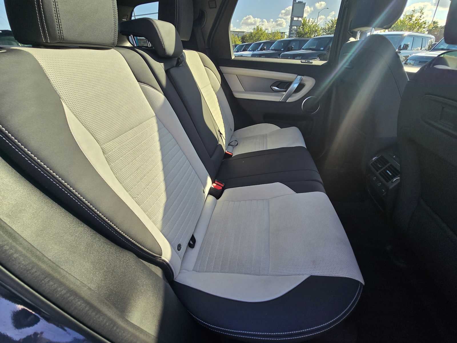 2025 Land Rover Discovery Sport Dynamic SE