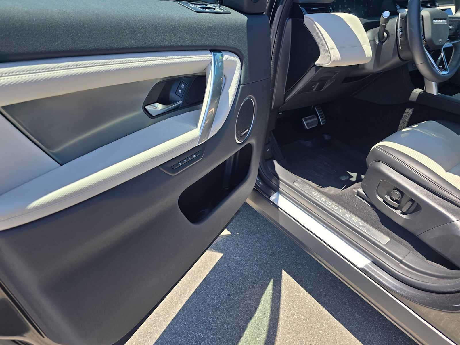 2025 Land Rover Discovery Sport Dynamic SE