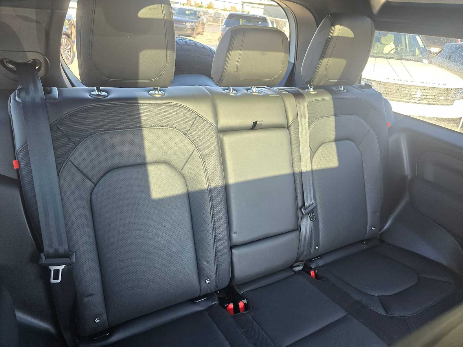 2023 Land Rover Defender X-Dynamic SE 90 AWD