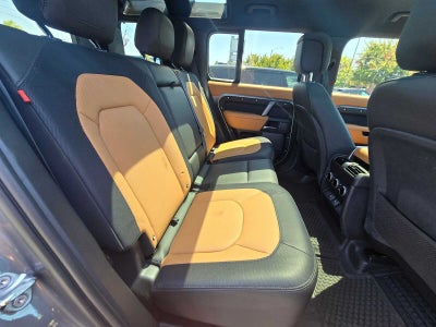 2024 Land Rover Defender X-Dynamic SE 110 P400