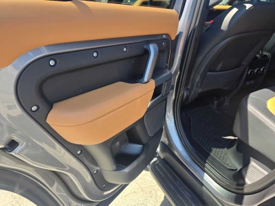 2024 Land Rover Defender X-Dynamic SE 110 P400