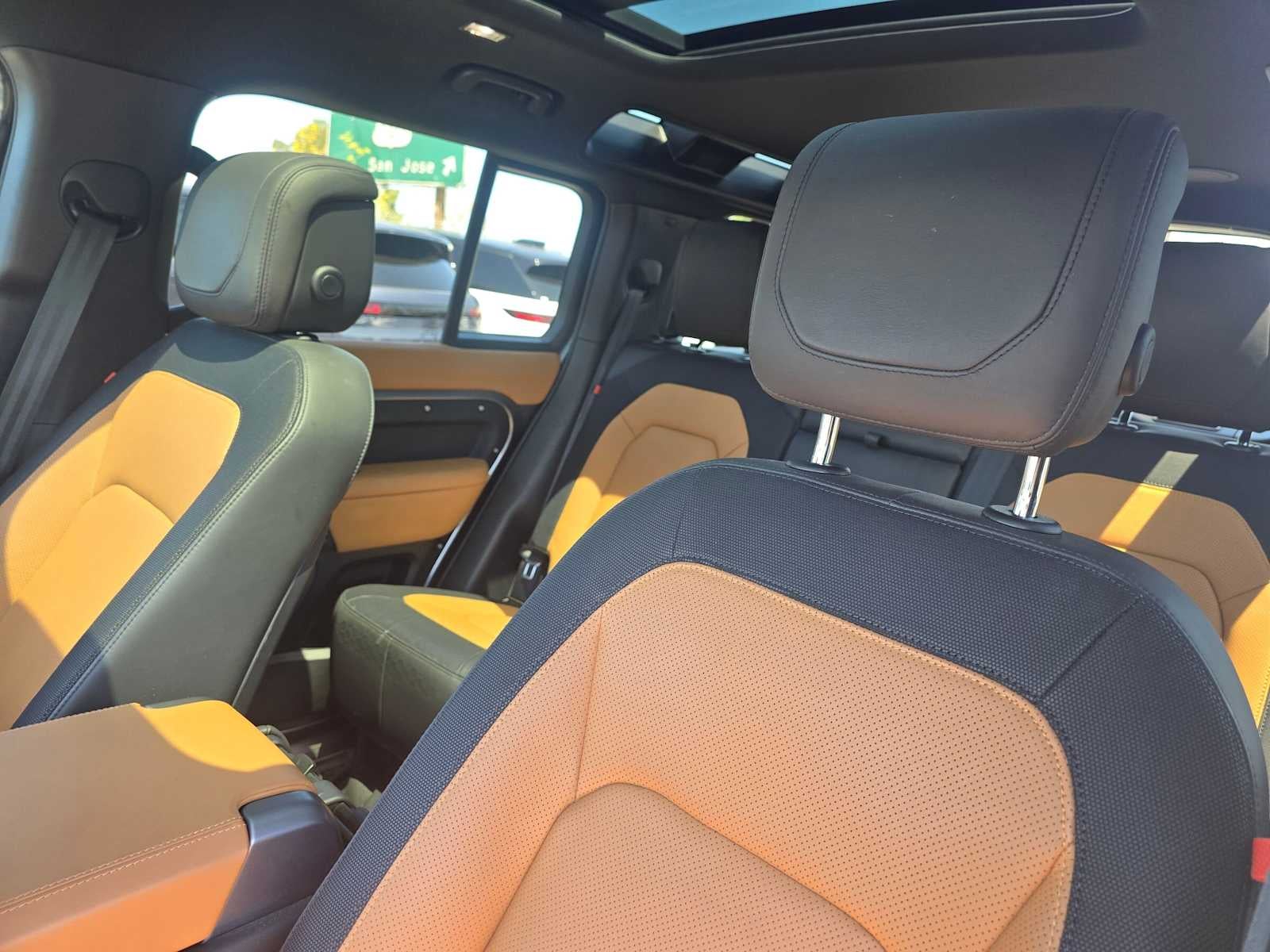 2024 Land Rover Defender X-Dynamic SE 110 P400