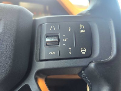 2024 Land Rover Defender X-Dynamic SE 110 P400
