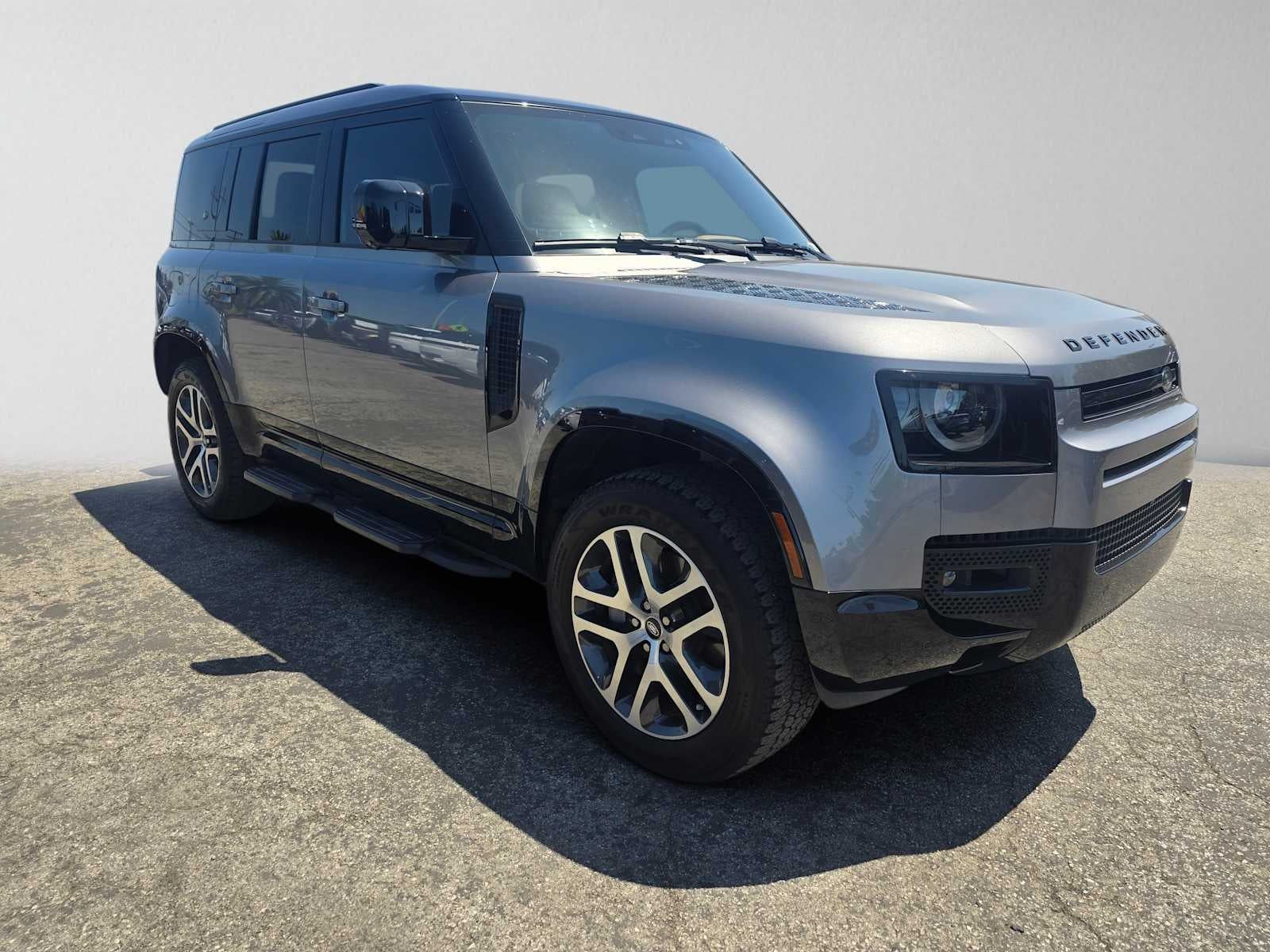 2024 Land Rover Defender X-Dynamic SE 110 P400