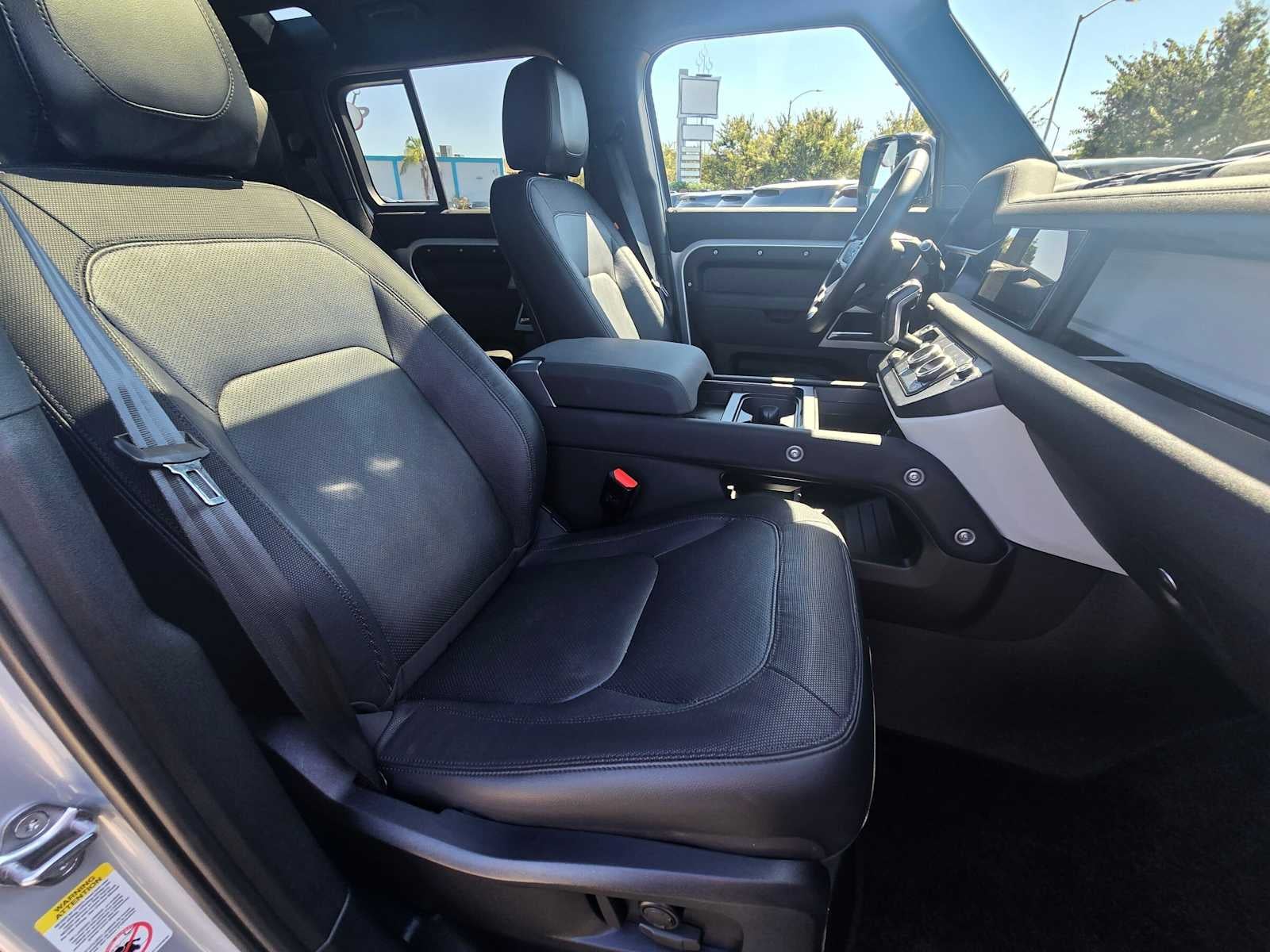2023 Land Rover Defender X-Dynamic SE 110 AWD