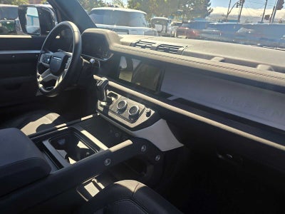 2023 Land Rover Defender X-Dynamic SE 110 AWD