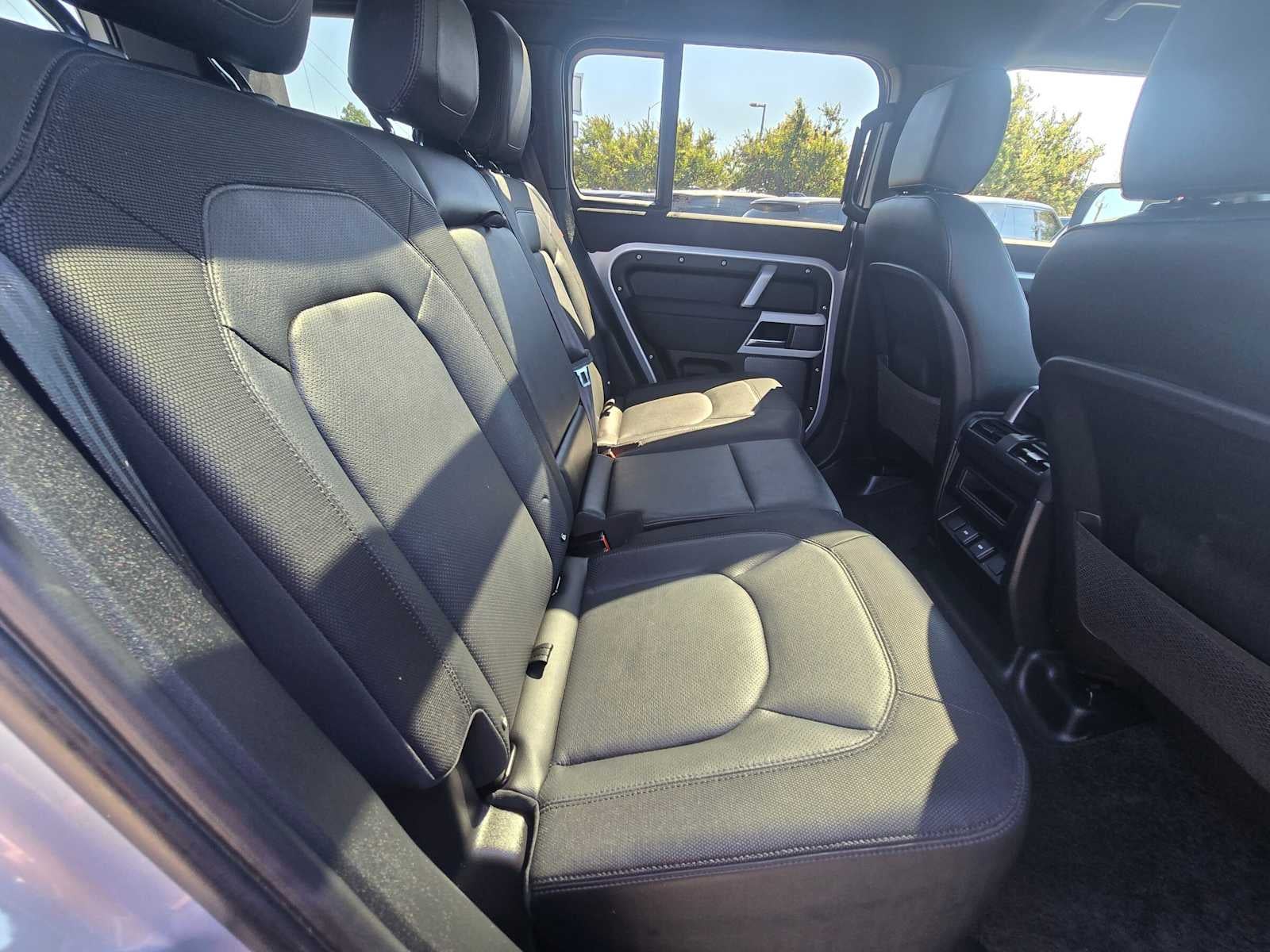 2023 Land Rover Defender X-Dynamic SE 110 AWD