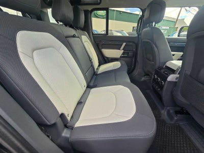 2024 Land Rover Defender X-Dynamic SE 110 P400
