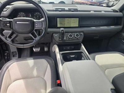 2024 Land Rover Defender X-Dynamic SE 110 P400