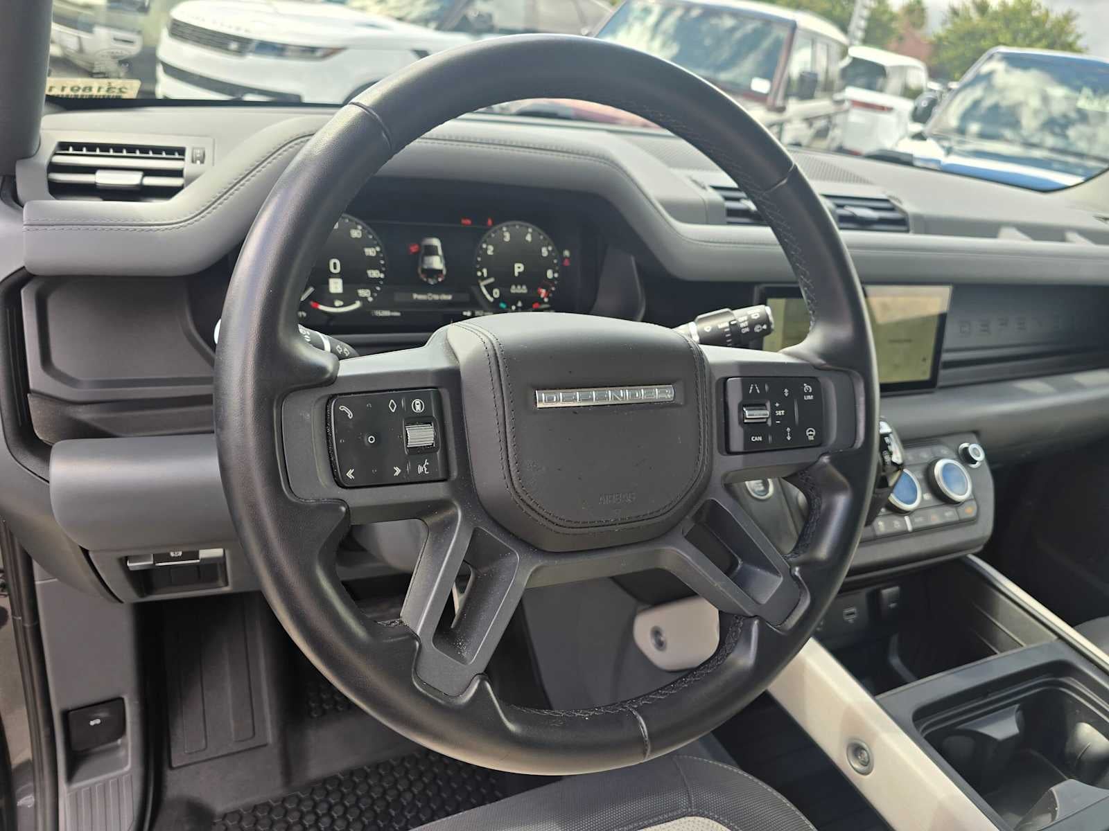 2024 Land Rover Defender X-Dynamic SE 110 P400