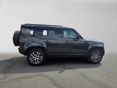 2024 Land Rover Defender X-Dynamic SE 110 P400