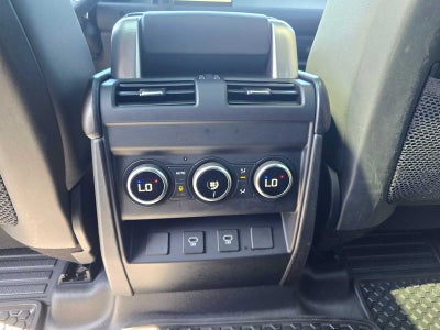 2024 Land Rover Defender X-Dynamic SE 130 P400