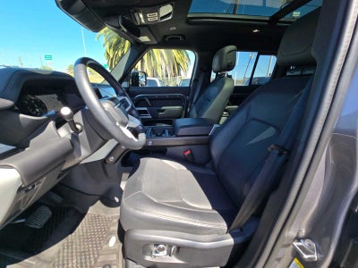 2024 Land Rover Defender X-Dynamic SE 130 P400