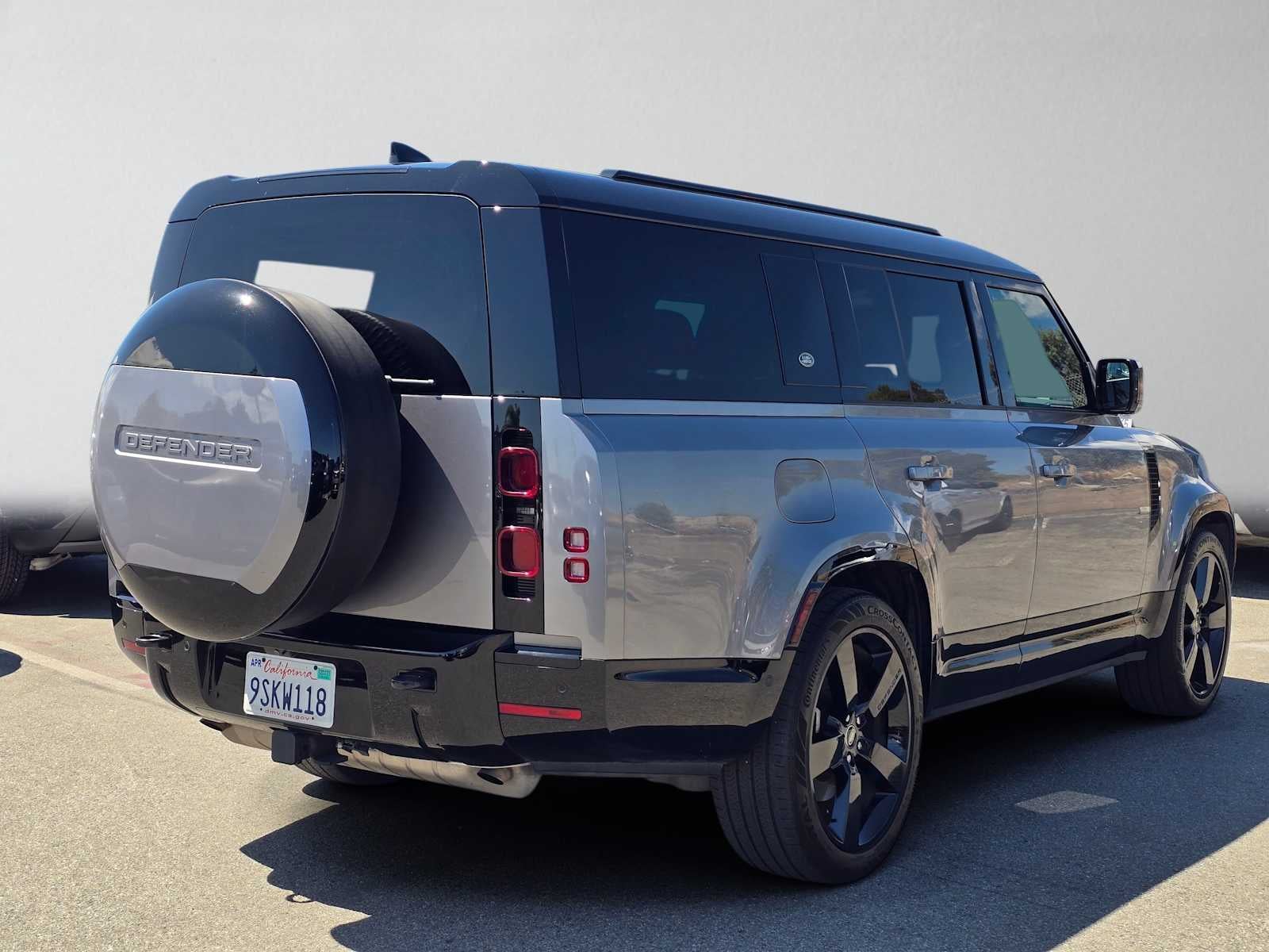 2024 Land Rover Defender X-Dynamic SE 130 P400