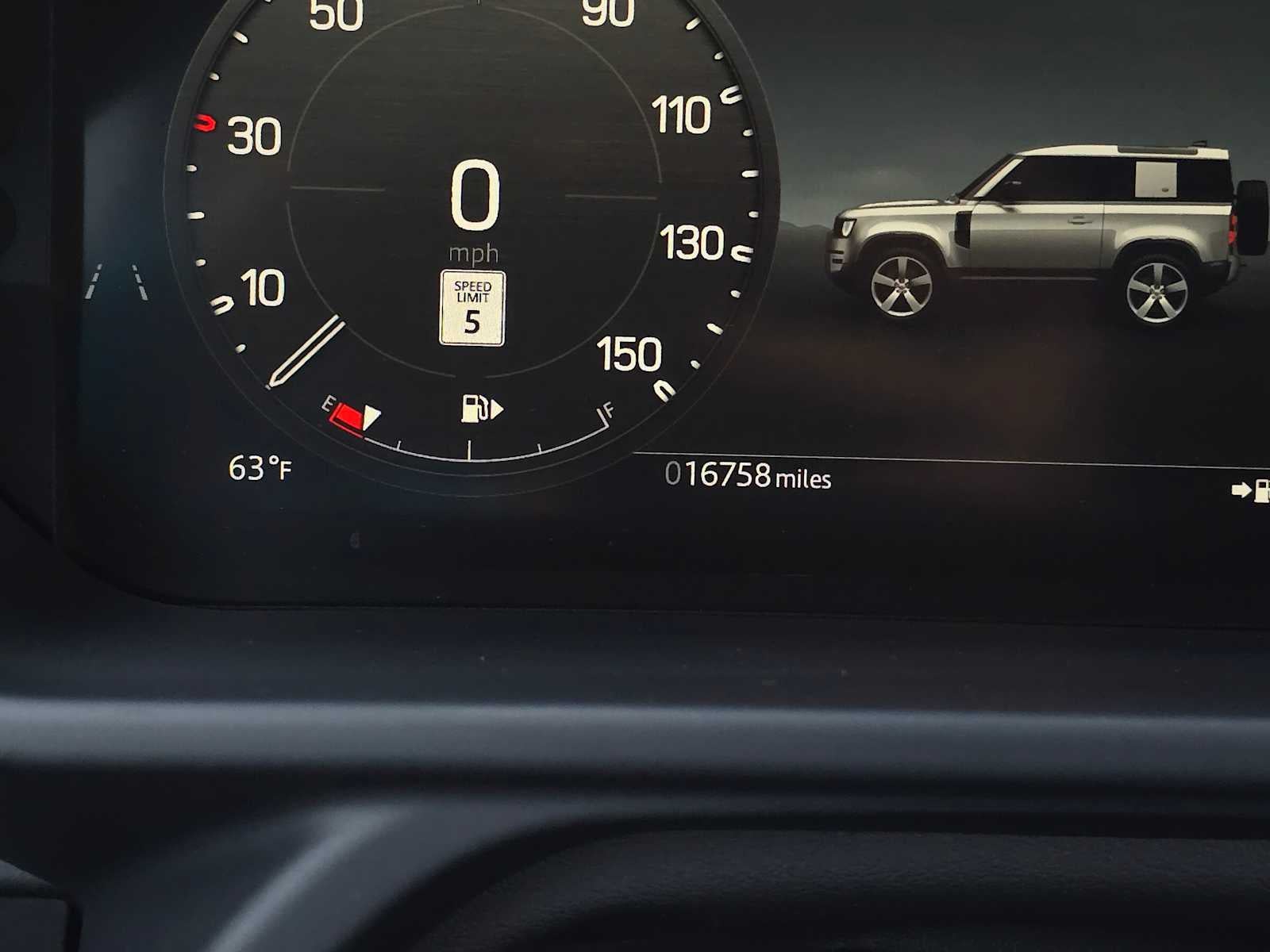 2024 Land Rover Defender V8 90 P525