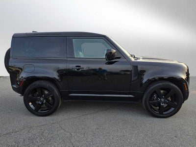 2024 Land Rover Defender V8 90 P525