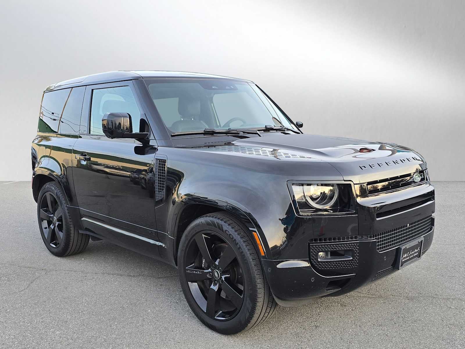 2024 Land Rover Defender V8 90 P525