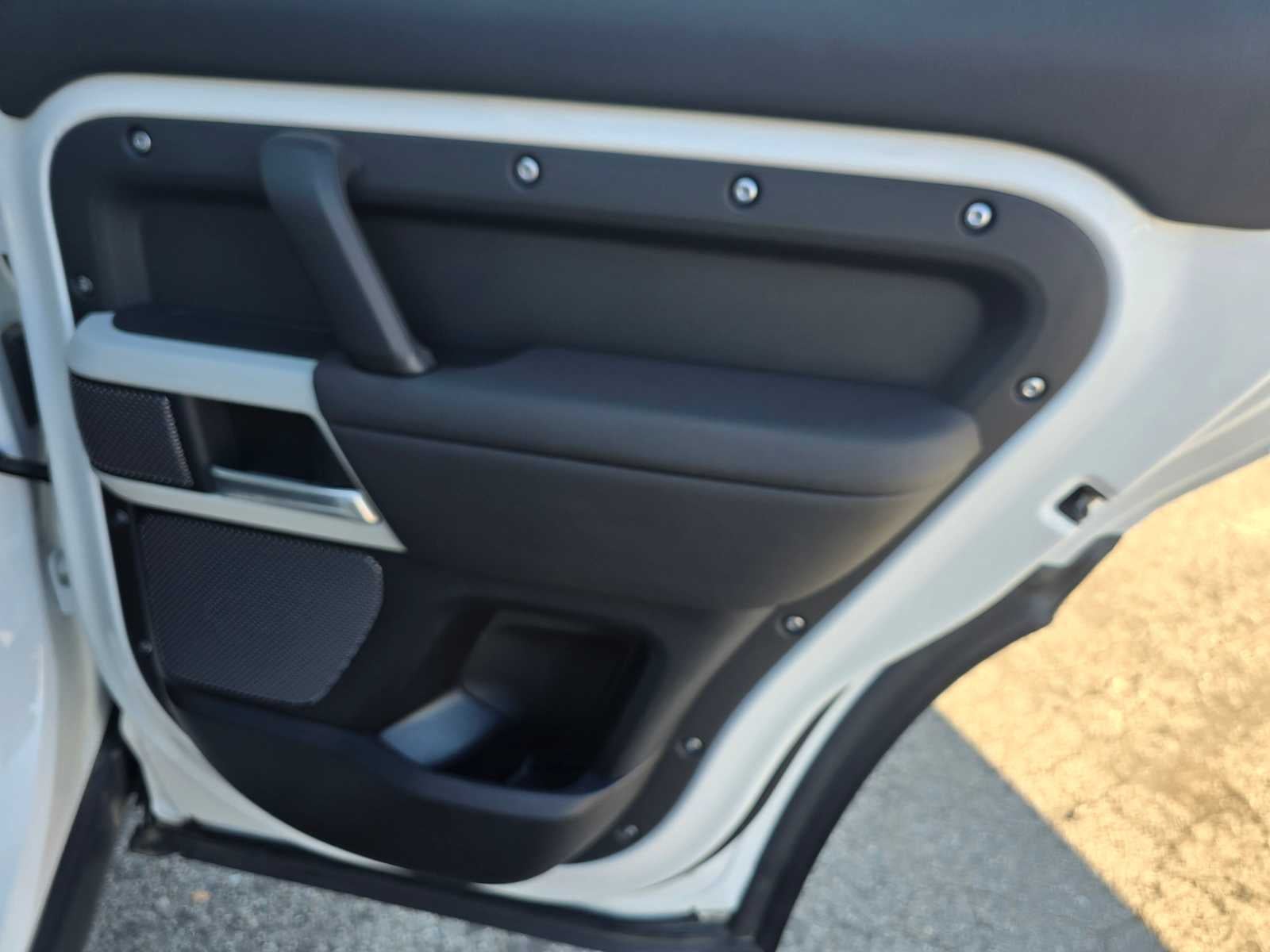 2024 Land Rover Defender S 110 P400