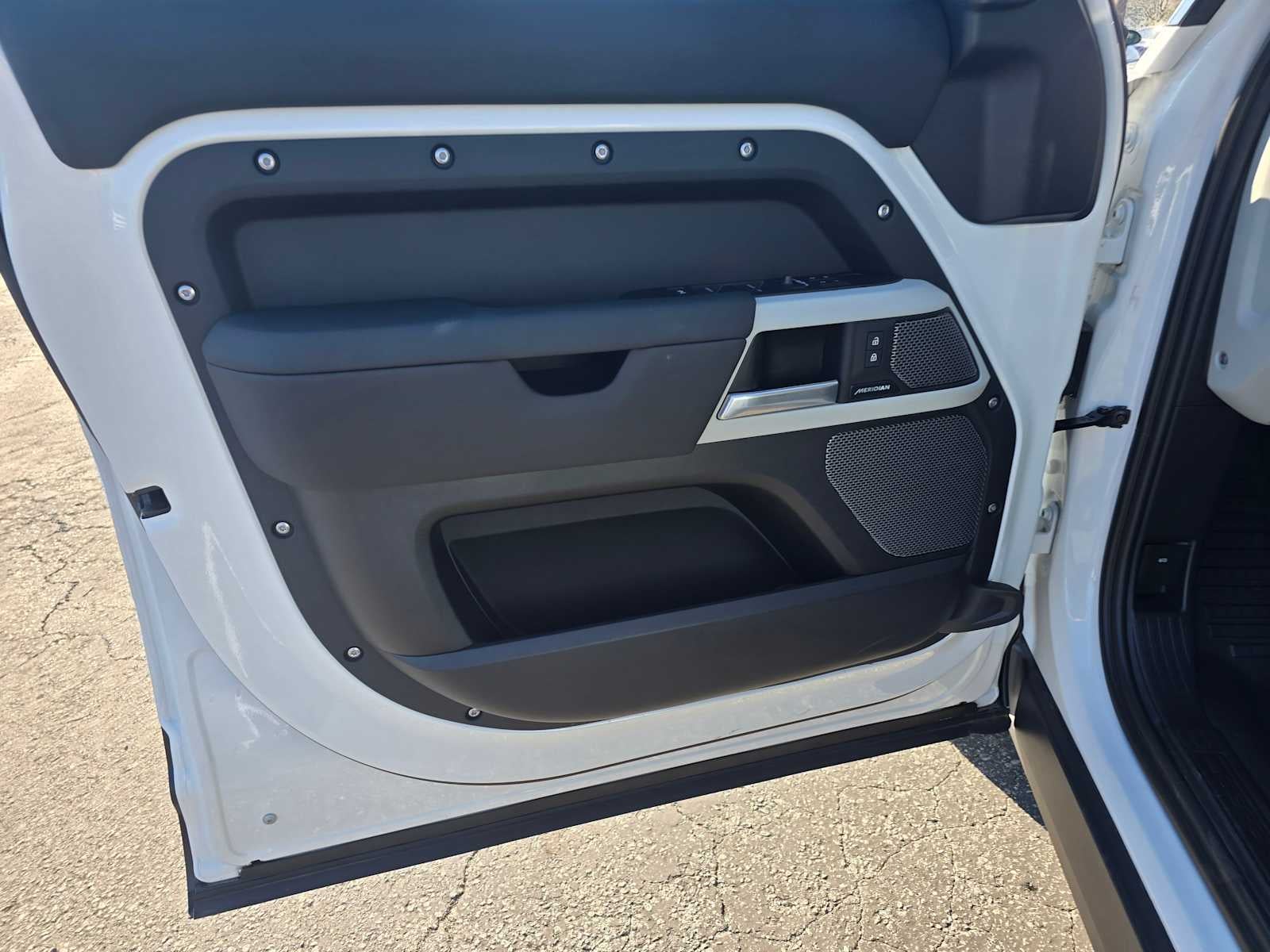 2024 Land Rover Defender S 110 P400