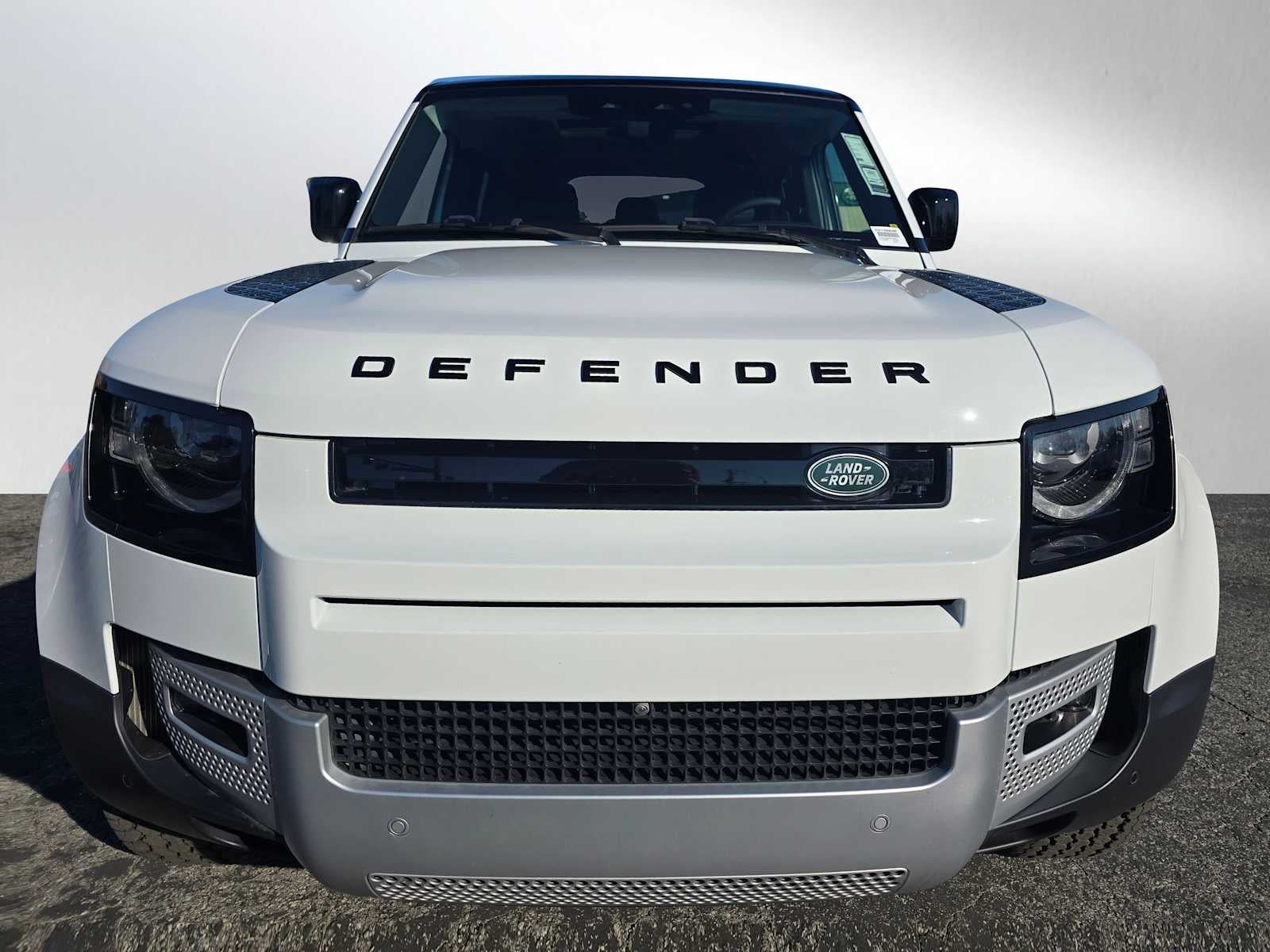 2024 Land Rover Defender S 110 P400