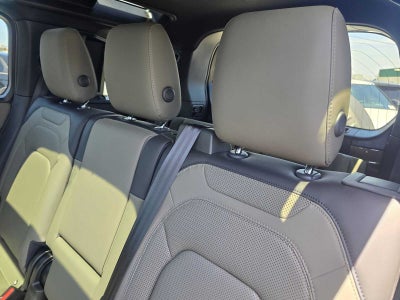 2025 Land Rover Defender S 110 P400