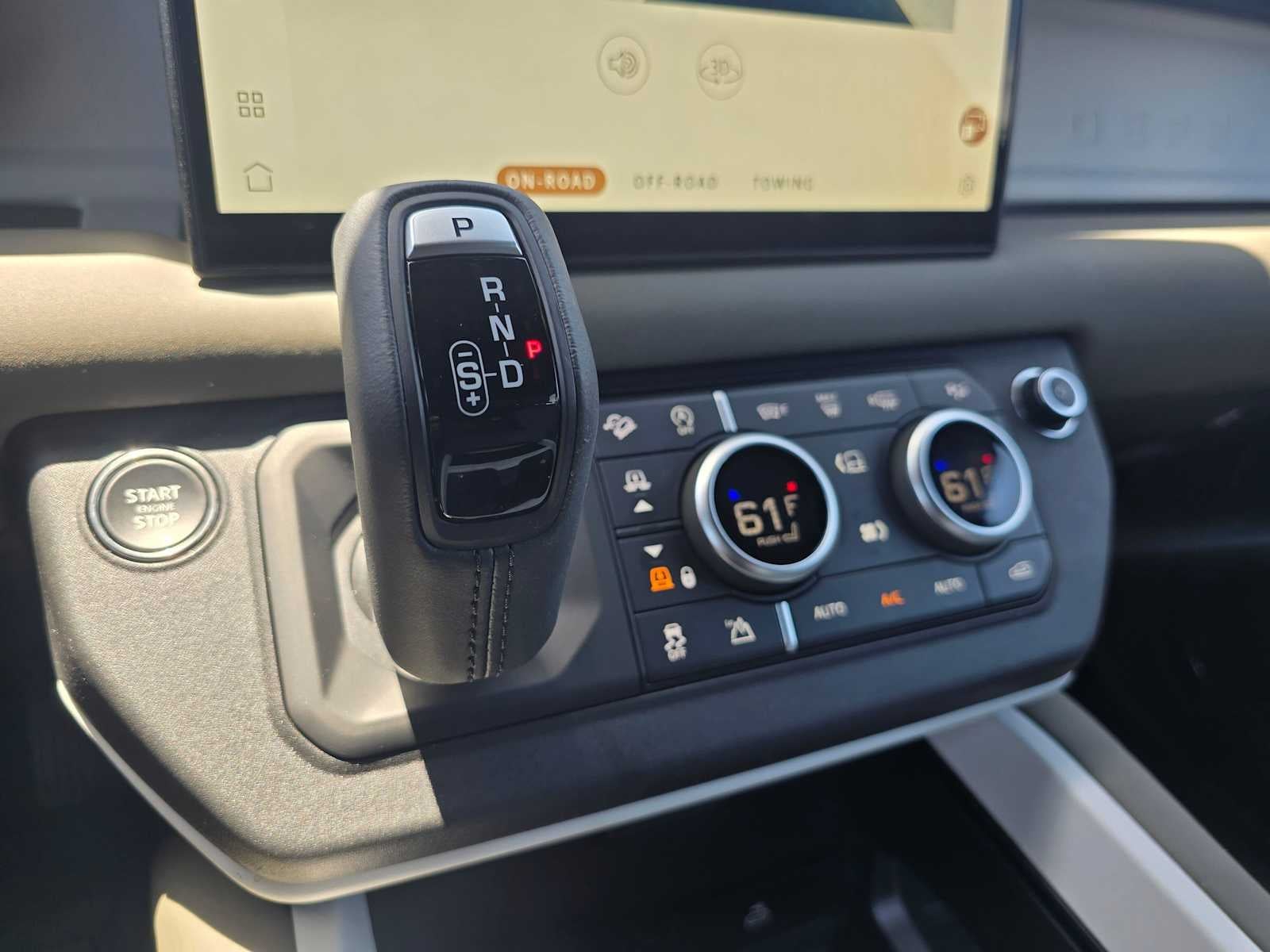 2025 Land Rover Defender S 110 P400