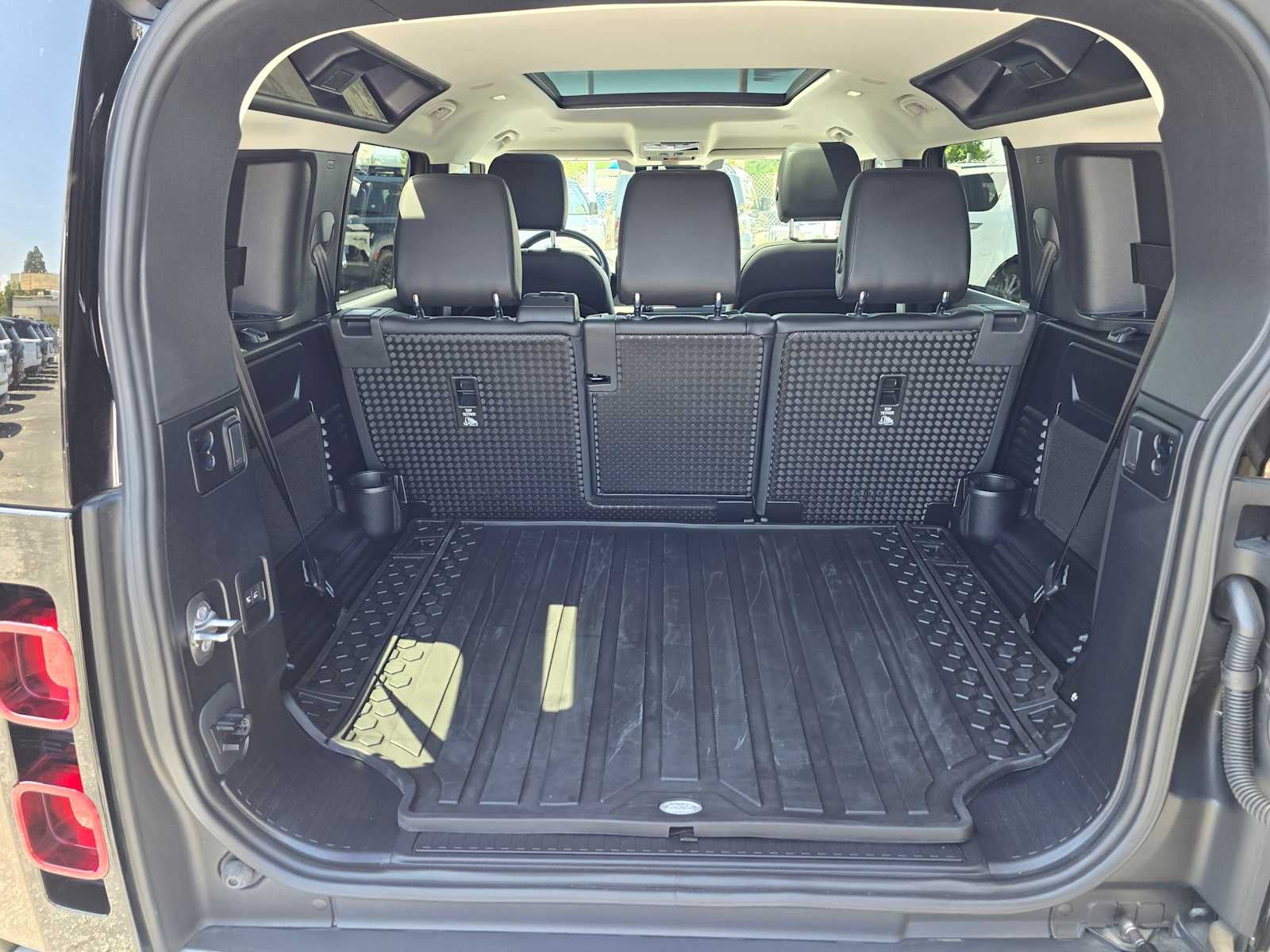 2024 Land Rover Defender S 110 P300