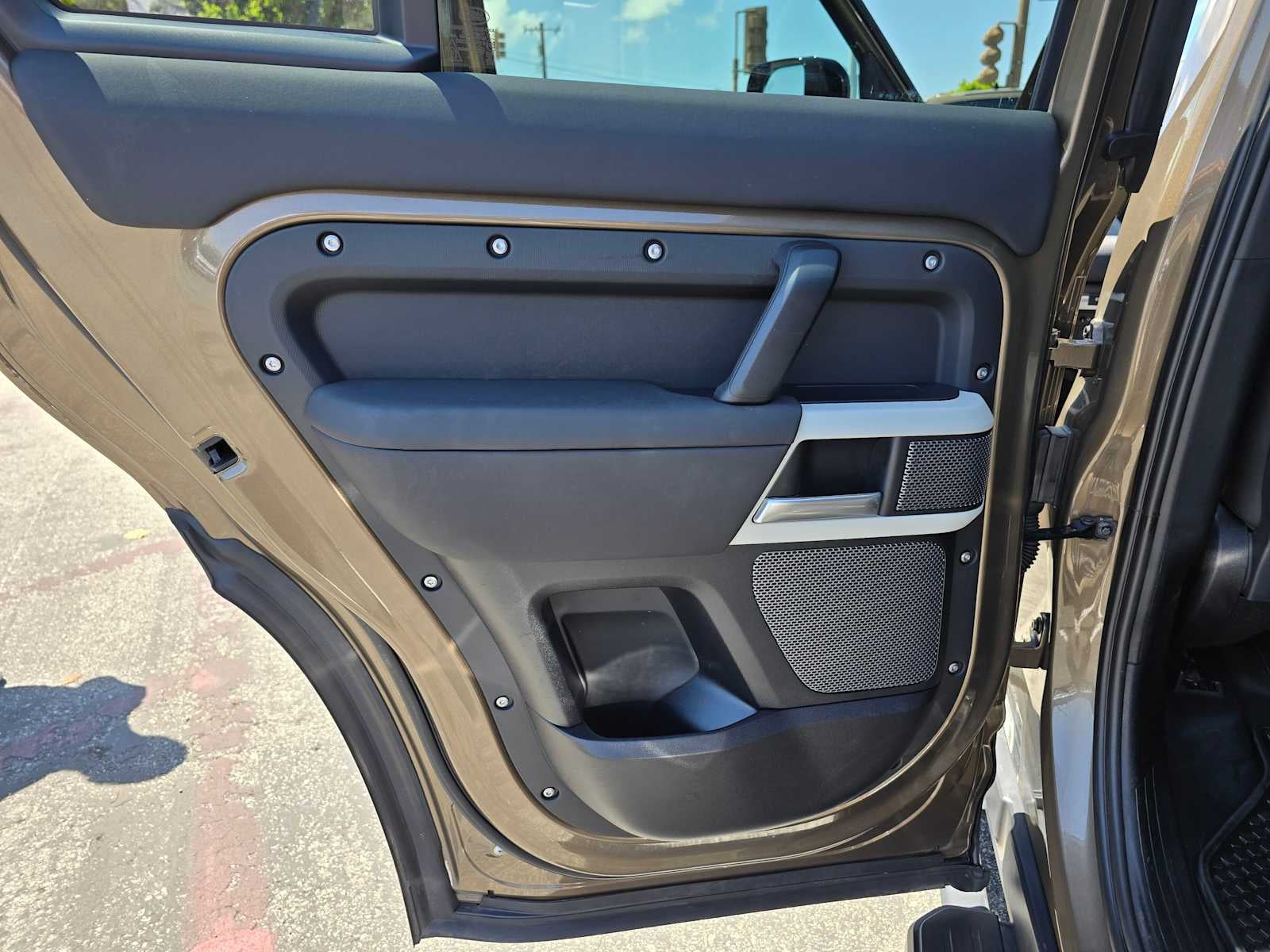 2024 Land Rover Defender S 110 P300