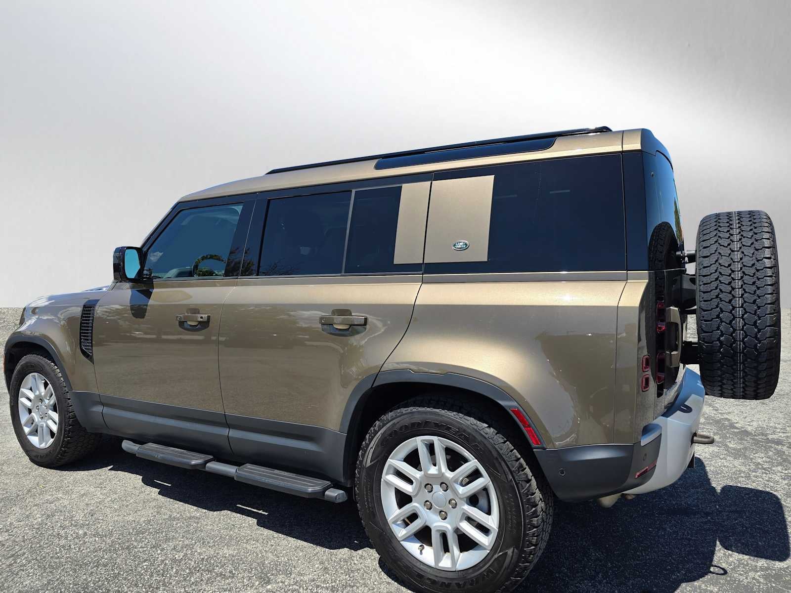 2024 Land Rover Defender S 110 P300