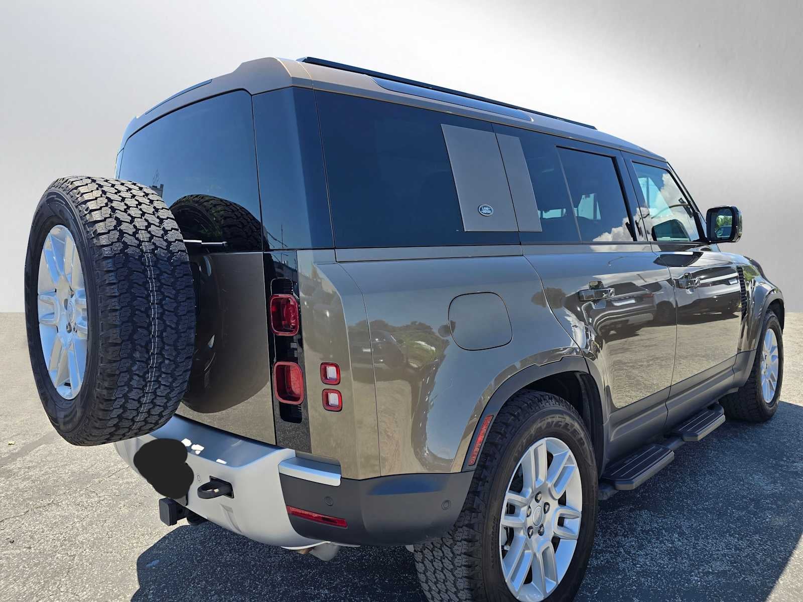 2024 Land Rover Defender S 110 P300