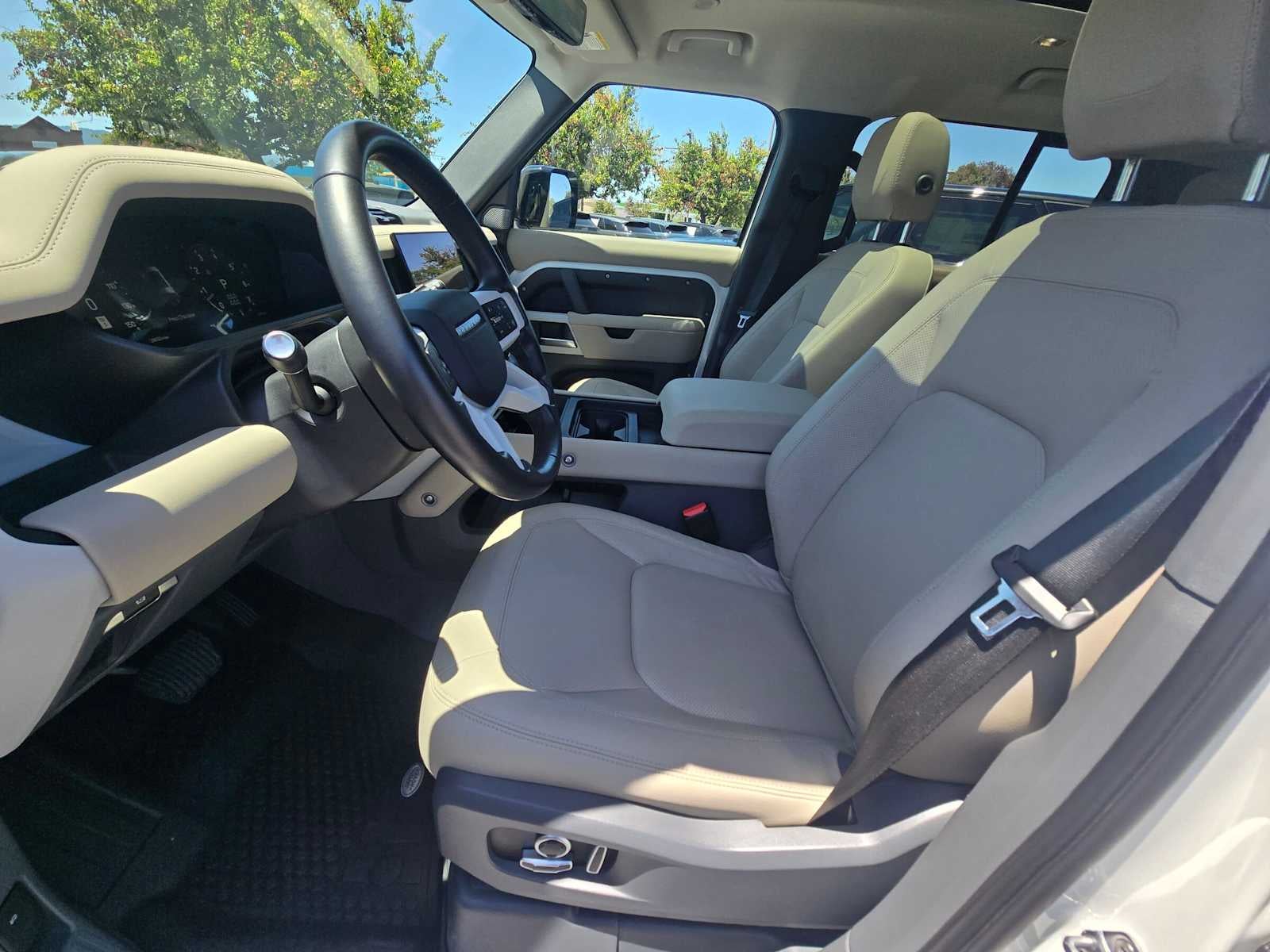2024 Land Rover Defender S 130 P300