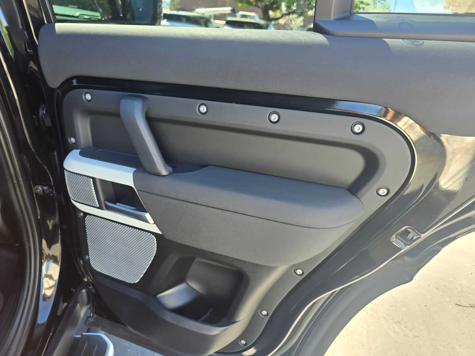 2023 Land Rover Defender SE 130 AWD